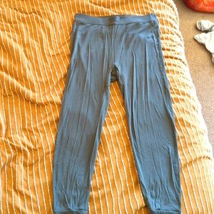 SKIMS leggings size large like new grey/green
